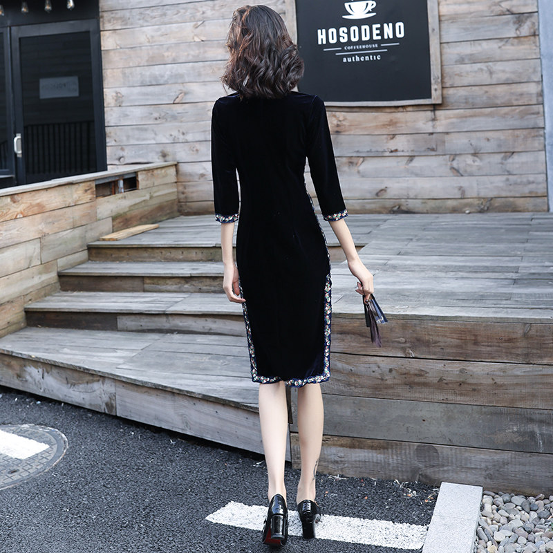 金丝绒旗袍年轻款秋冬长袖连衣裙 香怡莎菲旗袍