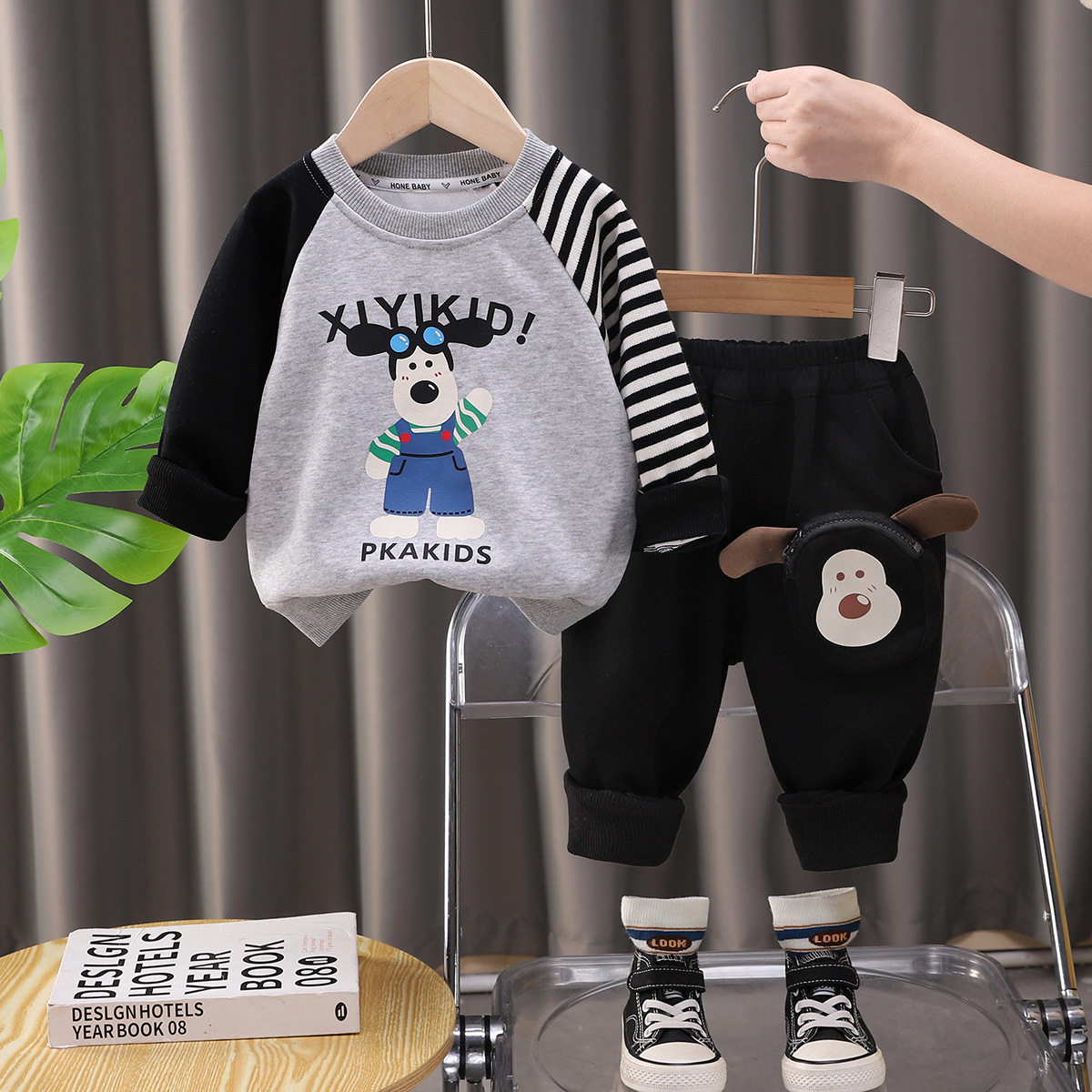 2025春季新款男童女童拼色卡通长袖斜肩衫套装男童卫衣两件套潮服,淘宝优惠券,粉丝福利购,淘宝优惠卷