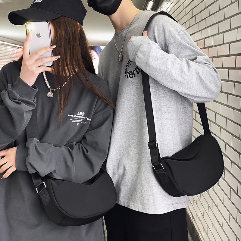 潮牌斜挎包男休闲单肩包ins潮时尚简约挎包女学生小背包斜跨百搭,淘宝优惠券,粉丝福利购,淘宝优惠卷