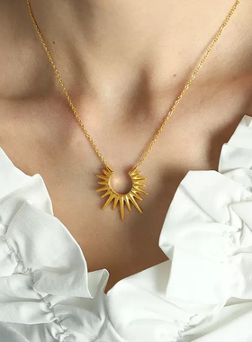 元气少女造型太阳项链萌趣太阳简约精致轻松点亮夏日穿搭超显活力