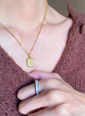 中古白色贝母蝴蝶小方块项链