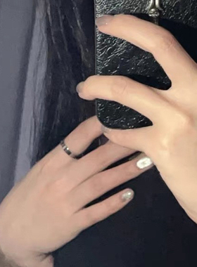 超有品味中性潮玩银色戒指