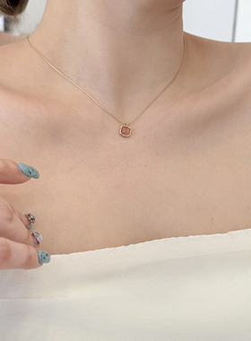 遇见小桃花设计感轻奢粉色项链