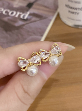 金色珍珠款蝴蝶结耳夹小众