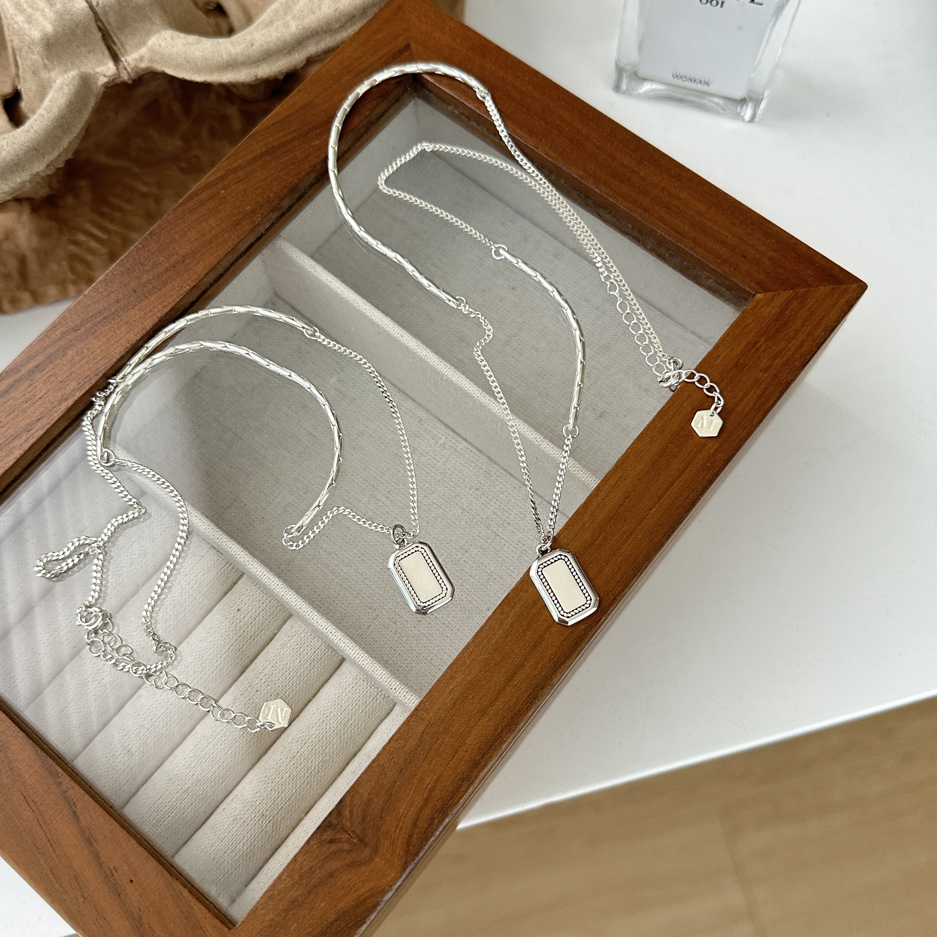 MISS JOJOins风时尚简约百搭气质女几何方牌龙骨纯银项链 - 图2