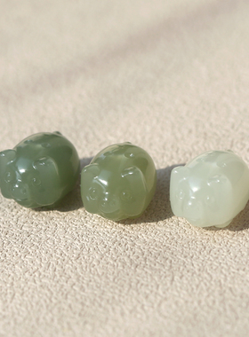 天然和田玉生肖猪手链 青白玉山料可爱十二生肖 千里江山国风礼物