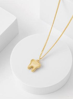 新款personality 立体牙齿pendant necklace minimalist 小众设计