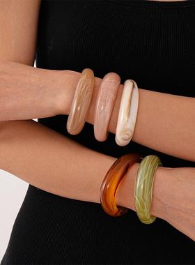retro glossy 晕染acrylic 几何开口bracelet minimalist candy c