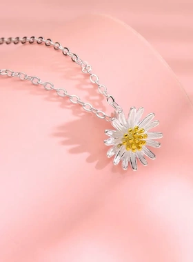 8657号足银990小邹菊花朵项链百搭项链情人节礼物工厂直销