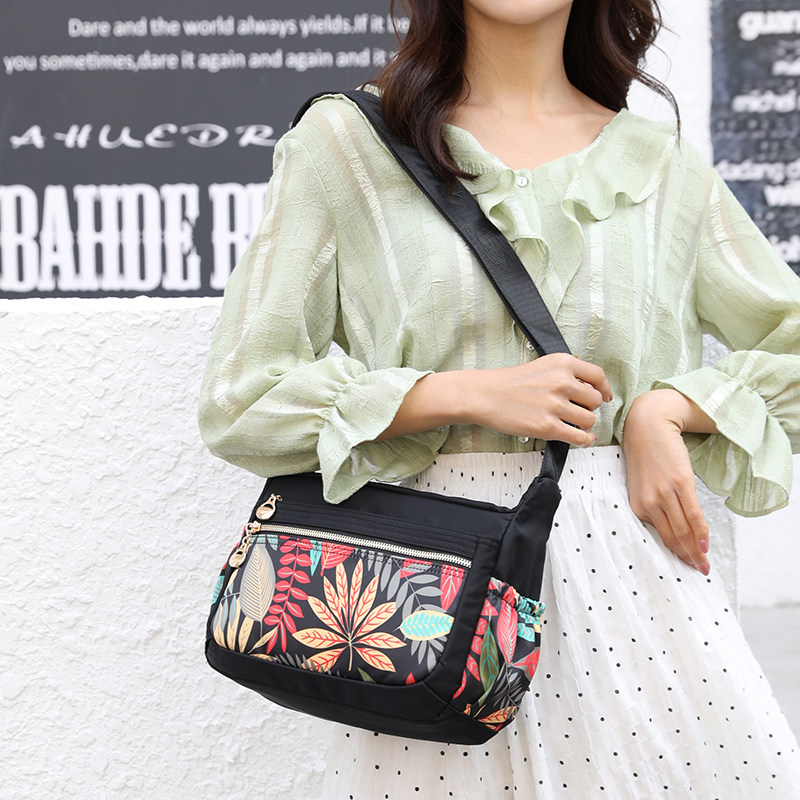 驰豹牛津布大包包斜挎妈妈包单肩包女士尼龙帆布旅游女包休闲时尚,淘宝优惠券,粉丝福利购,淘宝优惠卷