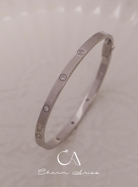 s925卡家经典款圆圈圆钻love手镯