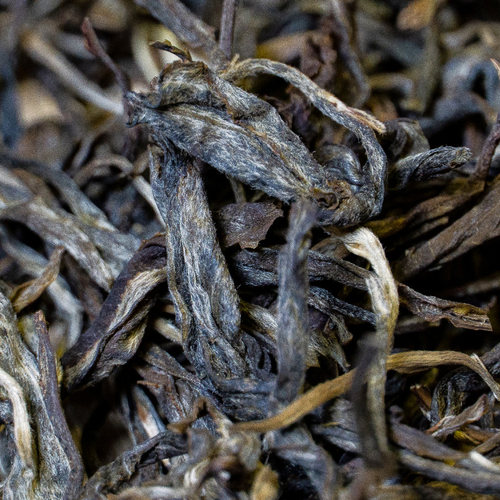 老班章】2017年云南古树春茶普洱茶生饼雨婷家茶铺 200g/饼不退货 - 图0