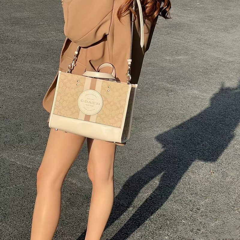 coach /蔻驰奥莱经典标志大手袋 云奢汇托特包