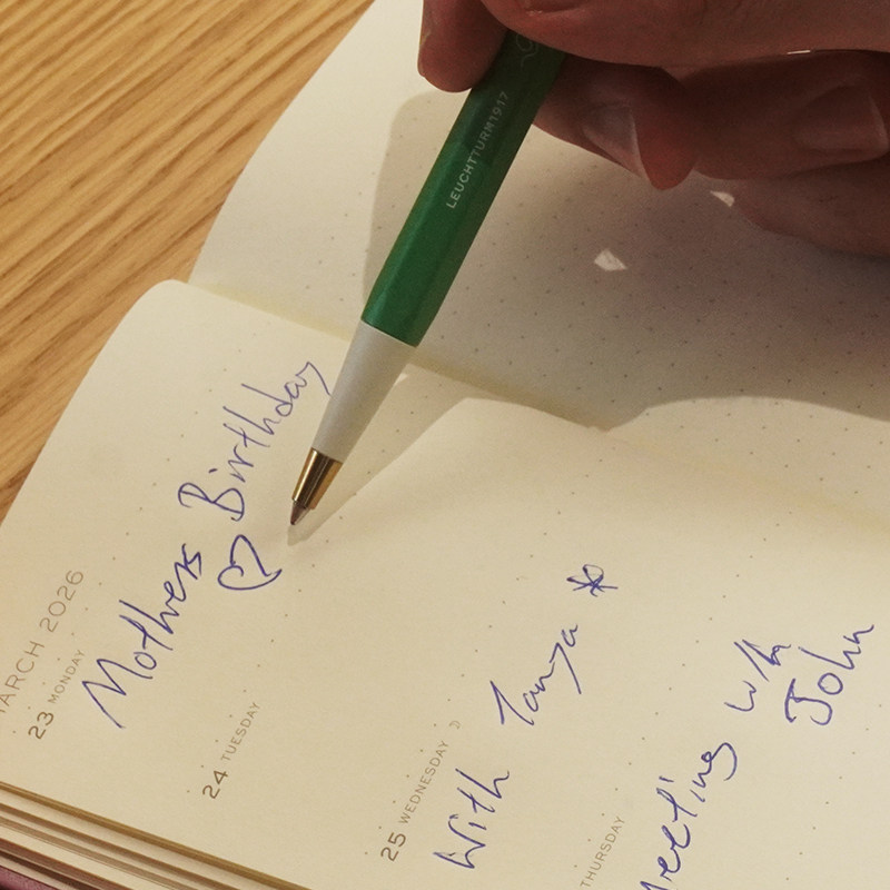 LEUCHTTURM1917德国灯塔1917周计划钱夹型新品2026日期手帐本12个月钱包款硬封皮日程笔记本【可定制印名字】,淘宝优惠券,粉丝福利购,淘宝优惠卷