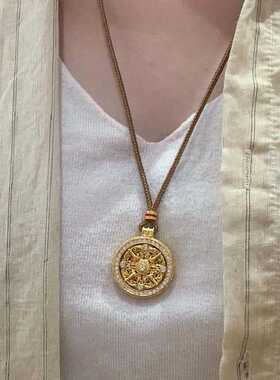 韦雪同款镶钻八宝罗盘项链圆形吊坠编绳轻奢金色长款毛衣链配饰