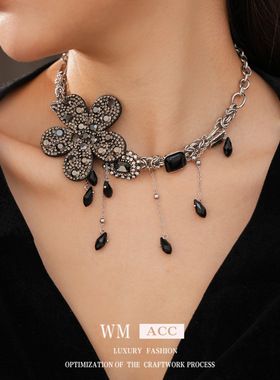 复古暗黑风花朵水晶吊坠多层流苏扭片项链女小众choker短款锁骨链