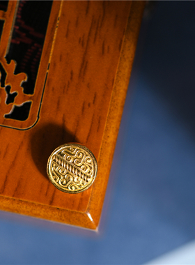 手工錾刻古法黄金圆形图腾隔珠