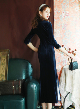 藏蓝色丝绒旗袍年轻款长款气质修身复古中国风少女改良版连衣裙秋