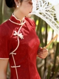 Red Cheongsam 2024 Новые женские летние улучшение вступительных экзаменационных флага могут быть хуже, чем носить длинное платье
