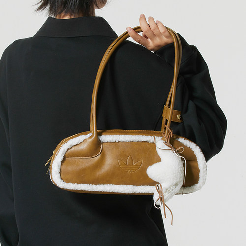 Adidas阿迪达斯三叶草女包2025冬季新款 WIDE SHLDR 单肩包KT0859 - 图0