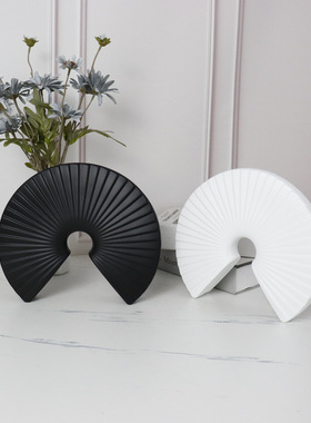 新中式现代简约白色扇形摆件样板房售楼处软装饰品创意工艺品摆设