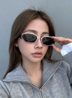 潮牌墨镜新款金属框金色镂空镜腿太阳镜椭圆形中古风时髦感女复古