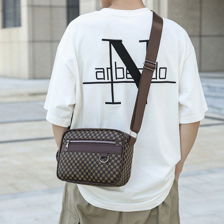 新款潮流潮牌男士休闲格子单肩包韩版皮质斜挎包时尚小方包小背包,淘宝优惠券,粉丝福利购,淘宝优惠卷