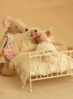 情绪稳定工位微缩场景迷你小布偶