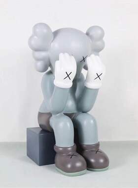 kaws玻璃钢卡通模型户外商场摆件