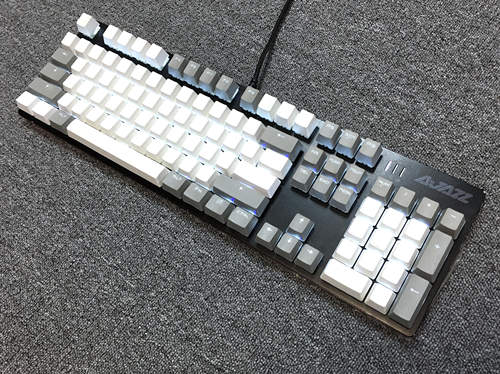 库存处理二手机械键盘104键87键粉色白光青轴混光跑马灯游戏包邮 - 图3