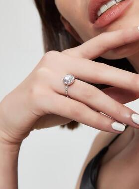 Desigual正品莫桑石钻戒50分1克情侣结婚求婚满钻戒指豪华婚戒