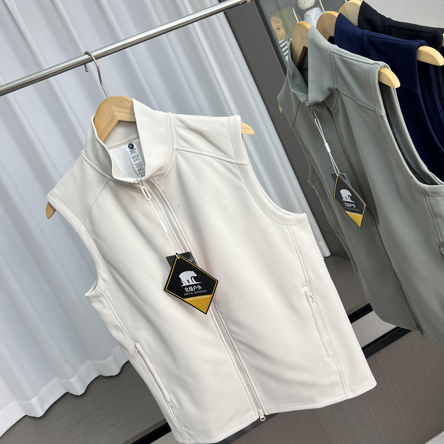 高级感满分！细腻挺括！外贸男装秋季情侣款户外立领休闲马甲背心,淘宝优惠券,粉丝福利购,淘宝优惠卷