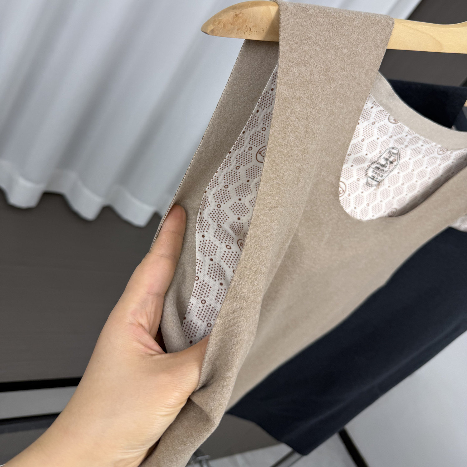 100羊毛填充！恒温自发热！秋冬男士外贸亲肤保暖抗菌背心马甲潮,淘宝优惠券,粉丝福利购,淘宝优惠卷