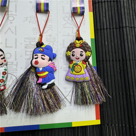 朝鲜族特色装饰品可爱民族娃娃延边旅游纪念品笤帚单个价手机链礼