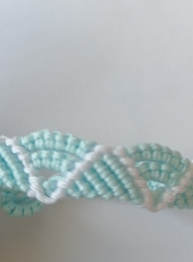 手工编织淡蓝色海洋浪花调节款鱼尾手绳