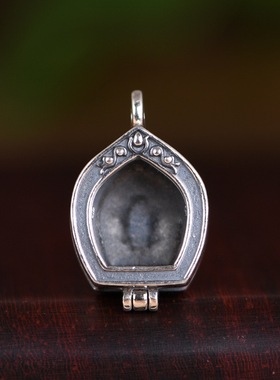 苏念 S925银可打开佛塔黄财像嘎乌盒银饰吊坠复古民族小配饰挂件