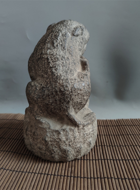 天然青石雕刻仿古瑞兽案头摆件民俗怀旧工艺雅居茶舍室外实用收藏