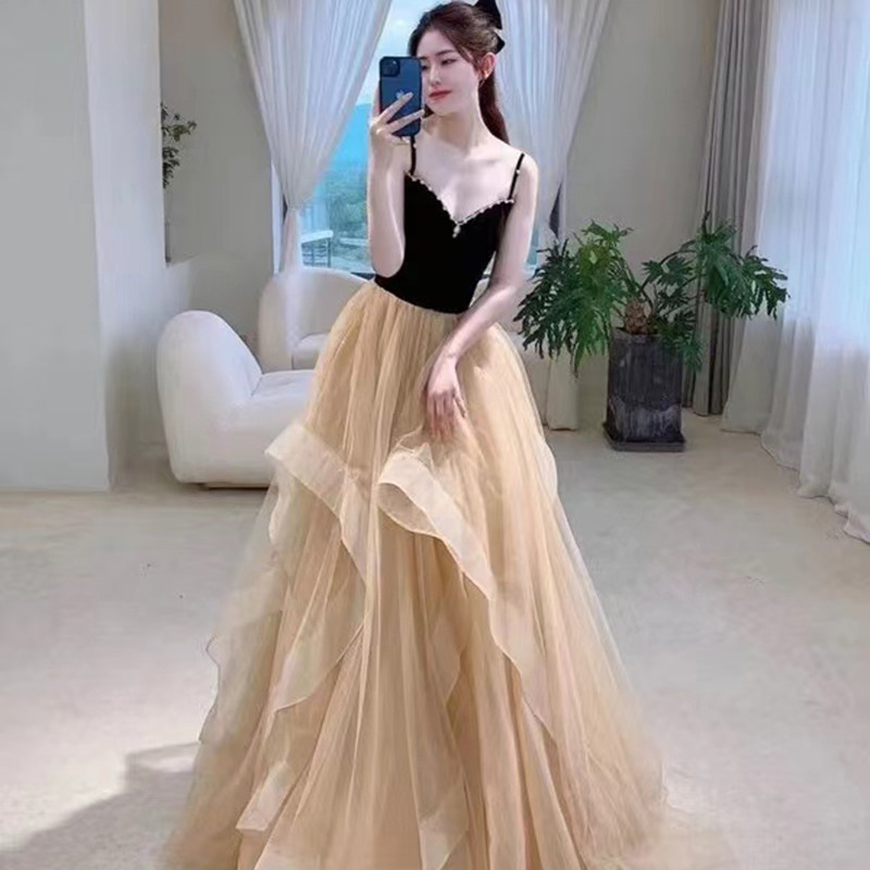 黑色裙2023新款轻奢小众高端女婚纱 碧颜礼服/晚装