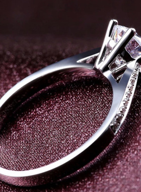 s925纯银六爪仿真钻戒女1克拉戒指环莫桑石情侣求婚个性生日礼物