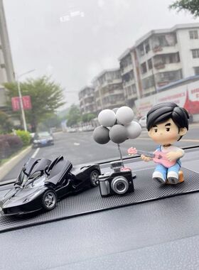 周杰伦手办汽车内饰可爱