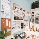 Пещерная панель Бесплатная настенная хранение и хранение разных предметов Органический рабочий стол с творческой декоративной рукой -приготовленной слепой коробкой