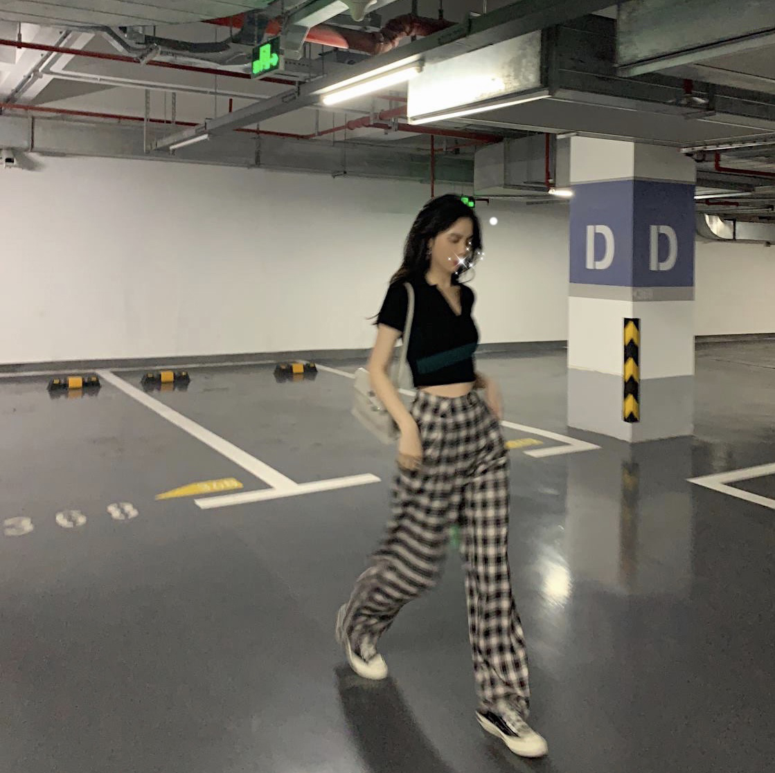 邱肉瑶SIXONE六一邱肉瑶SIXONE六一韩版高腰直筒黑白格子休闲女夏季阔腿裤薄款2
