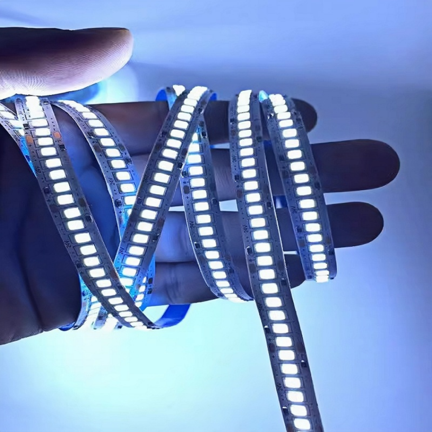 240灯高密度LED灯带超亮12V软灯带自带背胶2835贴片灯条/长线型灯,淘宝优惠券,粉丝福利购,淘宝优惠卷