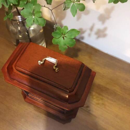 日本丽声RHYTHM实木贝壳经典小座钟卧室床头罗马数字台钟CRG114 - 图1