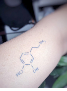 即墨蓝多巴胺纹身模板果汁纹身