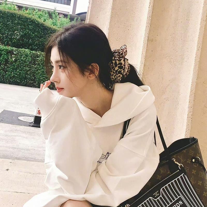 纷飞的夜晚~鞠婧祎同款豹纹大肠发圈头绳超大大号真丝高级感发饰 - 图2