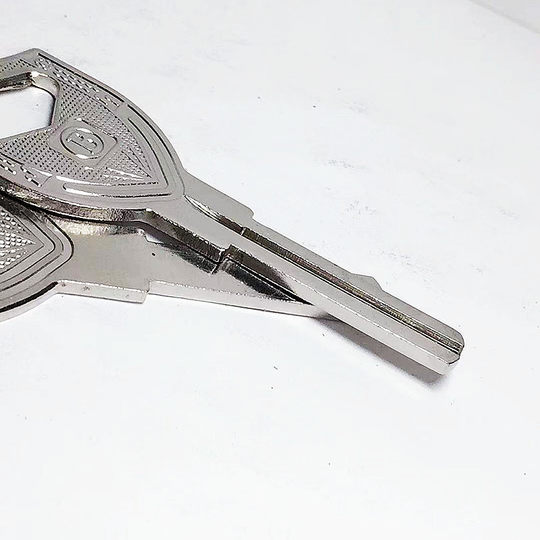 电白纯铜离不怕窄型单面叶片U型锁玻璃锁交通锁自行车锁钥匙胚子