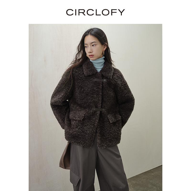 CIRCLOFY瑟夕 颗粒绒皮毛一体短款外套女2023冬季新款毛茸茸大衣