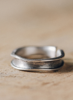 曲尾花复古开口银戒指拉丝中性