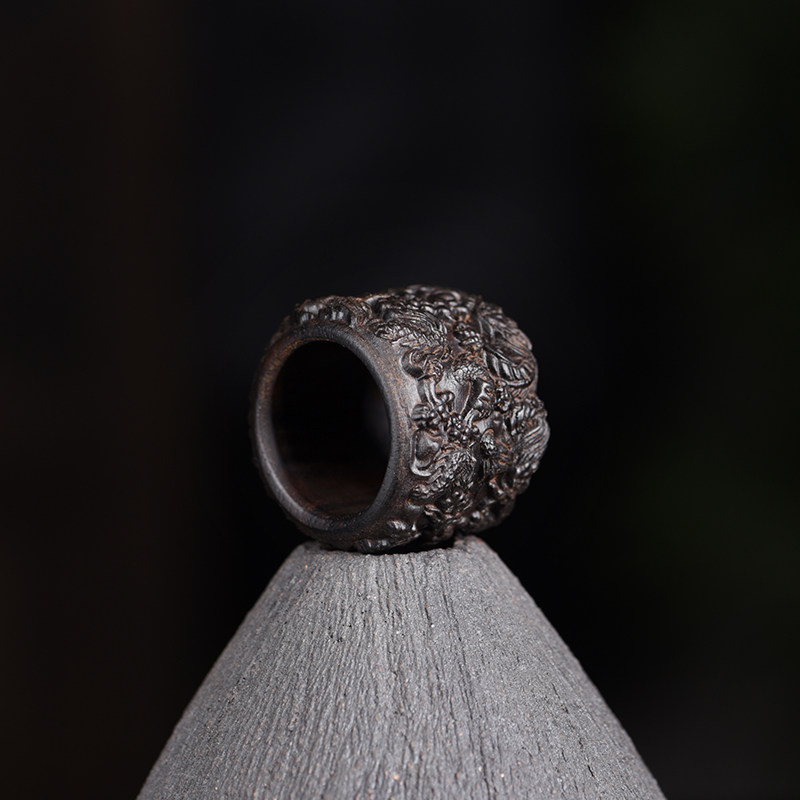 Xuantong Bodhisattva chess, agarwood, dragon pattern, finger ring, wood carving, handmade jewelry, ring, gift, wood jewelry, cultural toy
